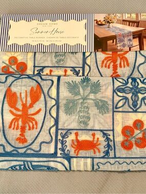 Summer House table runner
